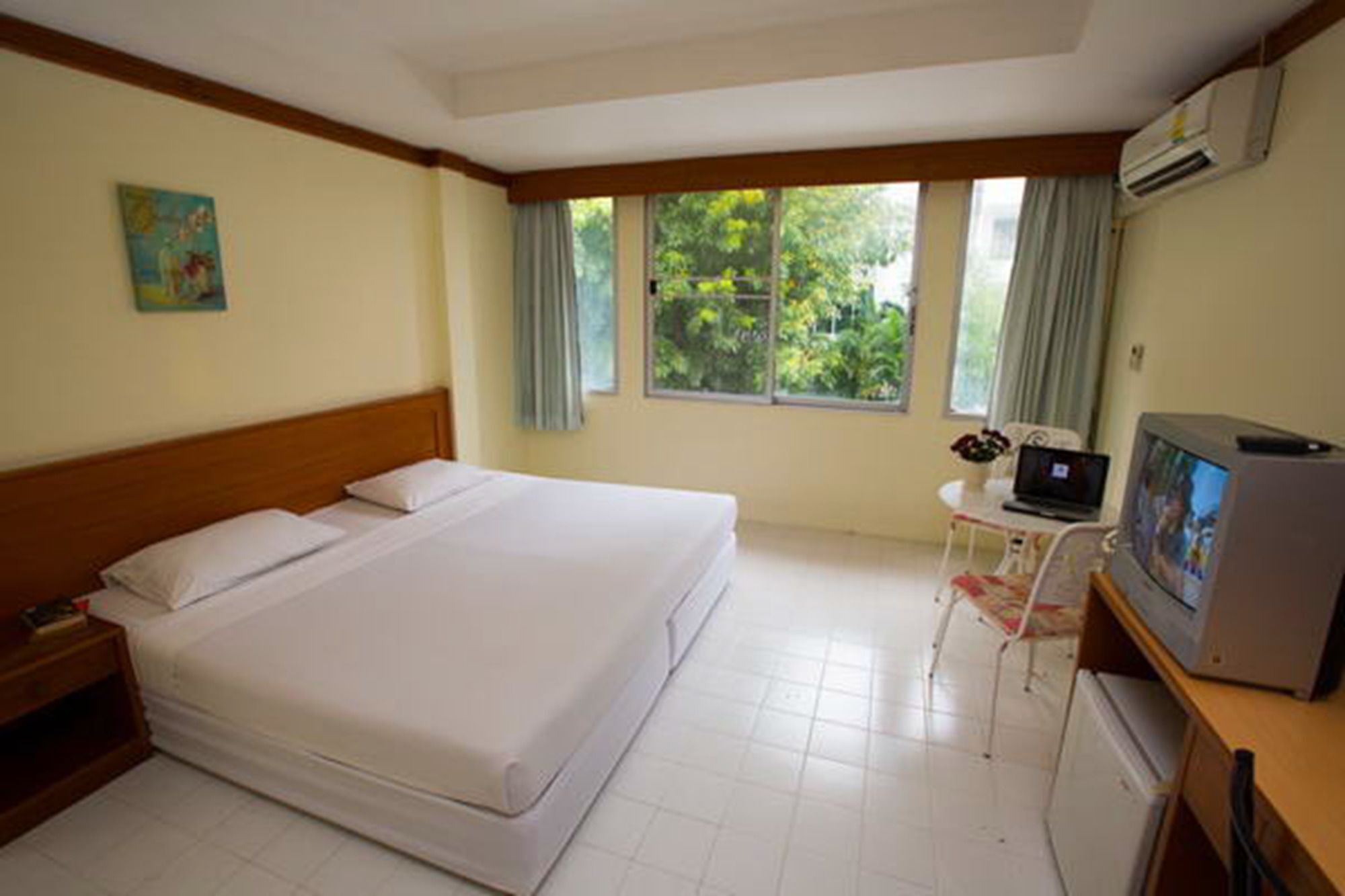 Oyo 320 Regent 2002 Guest House Phuket Exterior photo